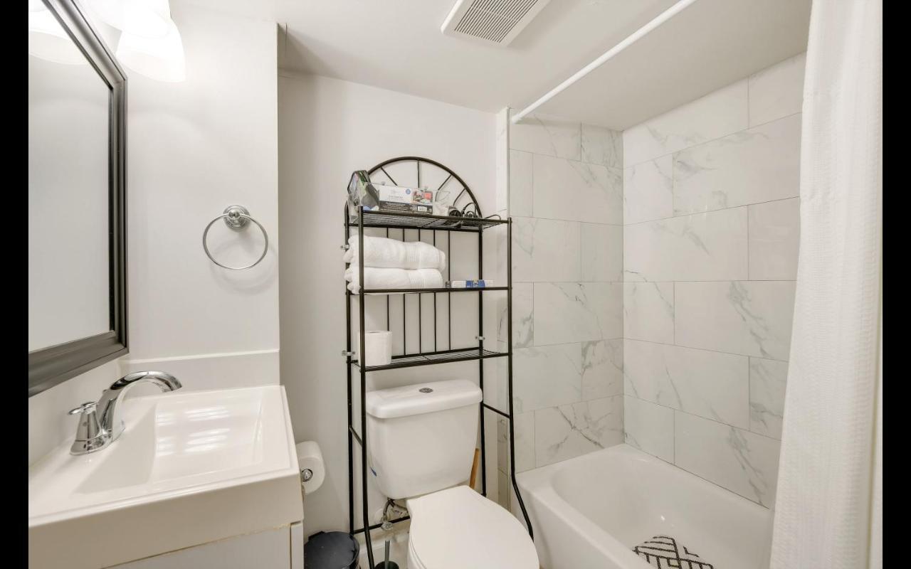 Splendid Cheerful 2-Bedroom Residential Гаяттсвілл Екстер'єр фото